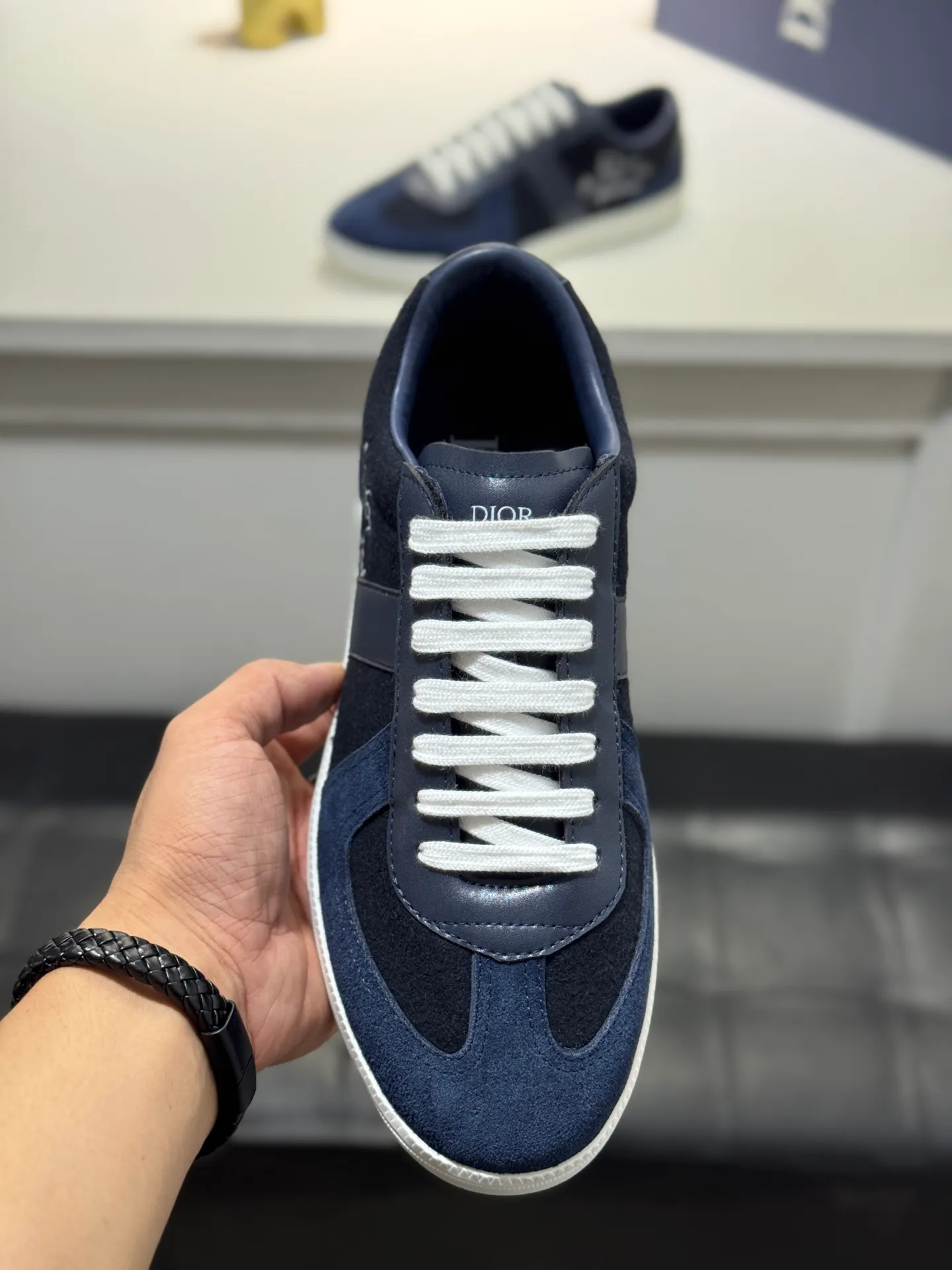 Men's shoes 💰400 [New style] 🎠🎠Dior🔍Top purchasing agent🇮🇹Di's hot model super popular sneakers are synchronized with the new product counters. The uppers are made of original Italian imported cowhide. The logo graphics are perfectly reproduced with complex craftsmanship necessary for fashionistas. The lining of imported soft sheepskin Sole: The original sole is specially provided by the original factory. The exclusive movable molded sole is super comfortable. The original factory follows the order. 🔍🔍Multiple colors are available. You can enter and exit the counter at will. Welcome to compare. A must-have for trendy men. Code number: 38-44 (45 customized